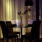 Апартаменти The Chambers