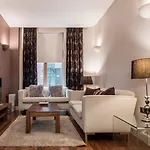 Апартаменти The Chambers *
