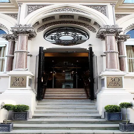 Апартаменти The Chambers