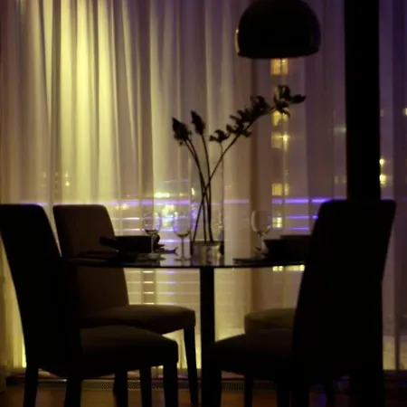 Апартаменти The Chambers