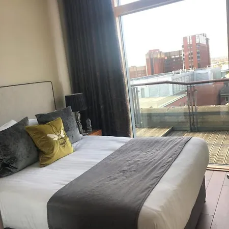 The Chambers Апартаменти Лідс