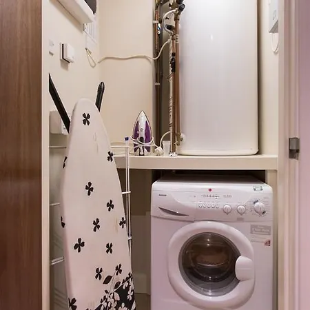 Апартаменти The Chambers *