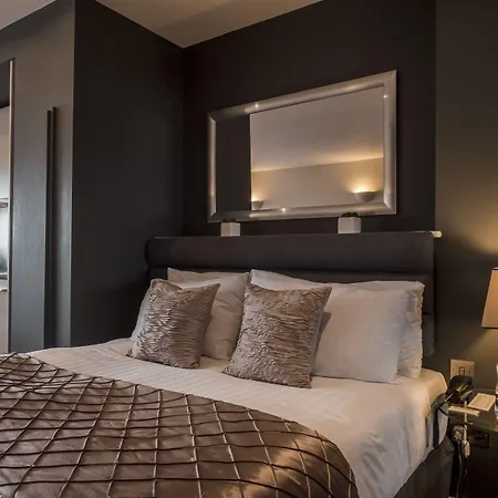 Апартаменти The Chambers *